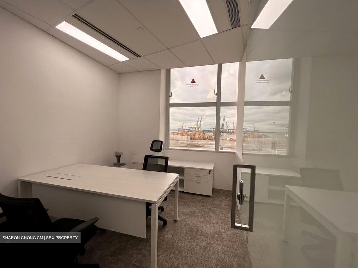 Abi Plaza (D2), Office #585382121